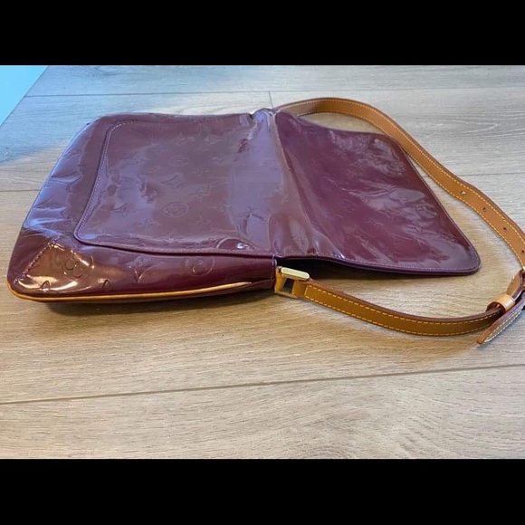 Authentic Louis Vuitton purple vernis handbag - Picture 8 of 8